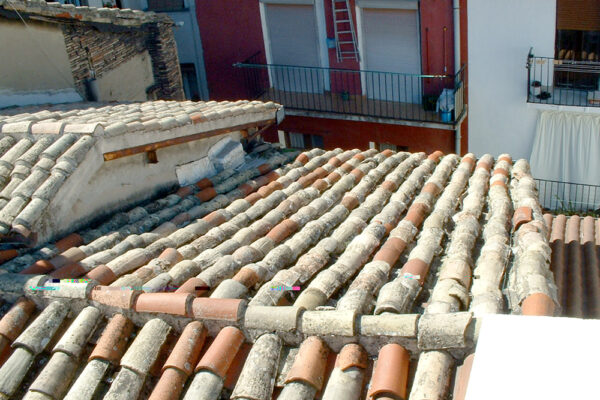 Rehabilitación integral de un edificio de viviendas en Calderería 20, Pamplona.